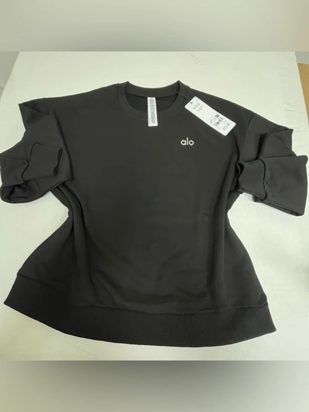 ALO Yoga Accolade Black Crewneck Sweatshirt